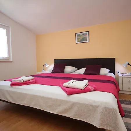 With Parking Space Silo, Krk - 18757 Апартаменты *