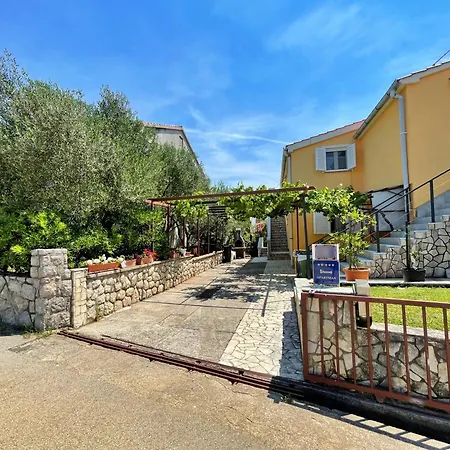 With A Parking Space Silo, Krk - 18757 Apartmán Šilo