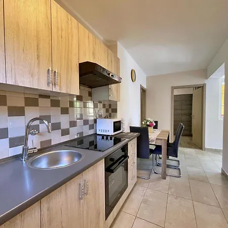 With Parking Space Silo, Krk - 18757 Apartman *